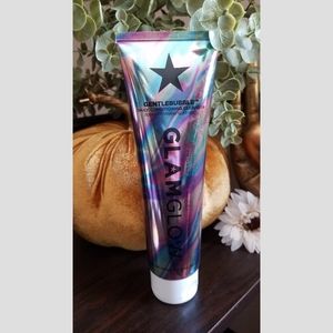 GLAMGLOW Gentle Bubble Daily Conditioning Cleanser